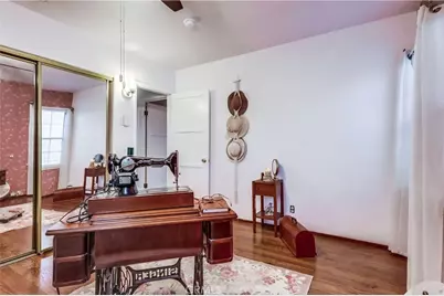 10441 W Zamora, Los Angeles, CA 90002 - Photo 12