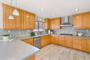 2405 Vanderbilt Ln, Redondo Beach, CA 90278 - Photo 4