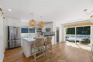 1002 3rd St, Hermosa Beach, CA 90254 - Photo 1