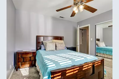 812 W Athens, Los Angeles, CA 90044 - Photo 20