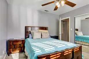 812 W Athens, Los Angeles, CA 90044 - Photo 20