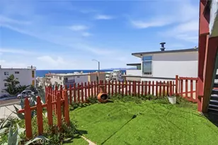 4308 Crest Dr, Manhattan Beach, CA 90266 - Photo 32