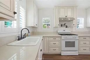 447 Hawaiian, Wilmington, CA 90744 - Photo 10