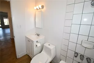 7104 San Pedro, Los Angeles, CA 90003 - Photo 10