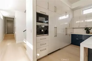 664 Rosecrans Ave, Manhattan Beach, CA 90266 - Photo 16
