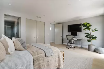 664 Rosecrans Avenue, Manhattan Beach, CA 90266 - Photo 32