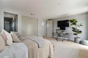 664 Rosecrans Ave, Manhattan Beach, CA 90266 - Photo 36