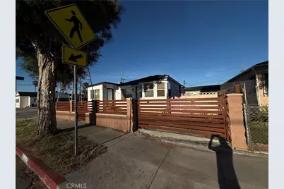 9715 S Hoover, Los Angeles, CA 90044 - Photo 2