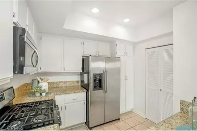 1655 Greenfield Avenue #14, Los Angeles, CA 90025 - Photo 22