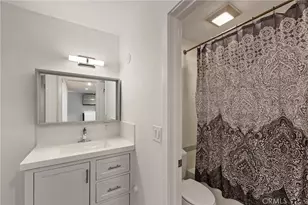 525 N Sycamore Ave, Los Angeles, CA 90036 - Photo 16