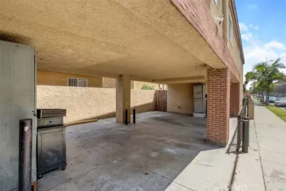 322 W 105th, Los Angeles, CA 90003 - Photo 26