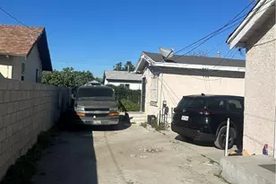 1321 E 108th, Los Angeles, CA 90059 - Photo 4