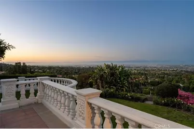 27310 Rainbow Ridge Road, Palos Verdes Peninsula, CA 90275 - Photo 2