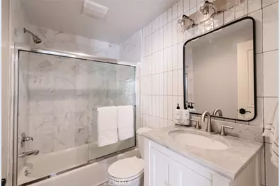230 Ardmore Avenue, Hermosa Beach, CA 90254 - Photo 22