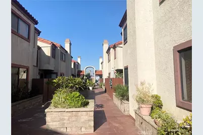 1450 W 146th Street #2, Gardena, CA 90247 - Photo 6