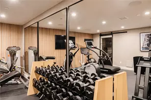 3203 Vista Dr, Manhattan Beach, CA 90266 - Photo 46