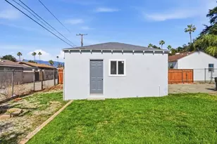 8658 Newport Ave, Fontana, CA 92335 - Photo 28