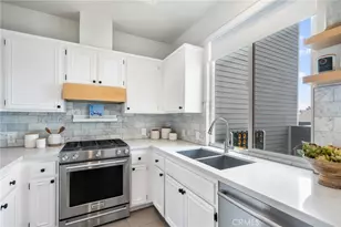 1300 12th St, Manhattan Beach, CA 90266 - Photo 16