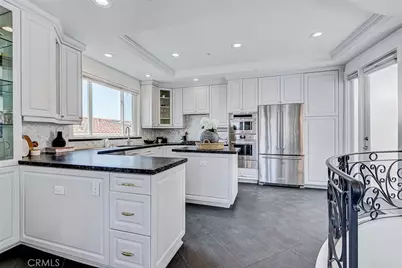225 Rosecrans Place, Manhattan Beach, CA 90266 - Photo 18