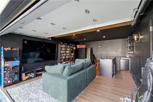 5824 Compass Dr, Los Angeles, CA 90045 - Photo 18
