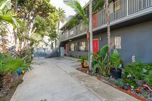 1056 E 6th St, Long Beach, CA 90802 - Photo 12