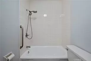 2951 Baltic Ave, Long Beach, CA 90810 - Photo 24