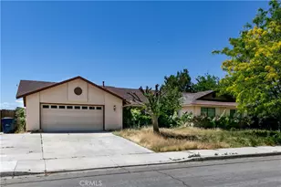 45931 York, Lancaster, CA 93534 - Photo 2