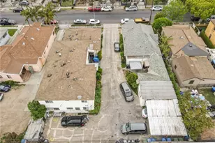 886 E 43rd Pl, Los Angeles, CA 90011 - Photo 14