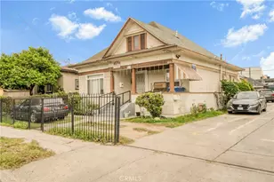 886 E 43rd Pl, Los Angeles, CA 90011 - Photo 2