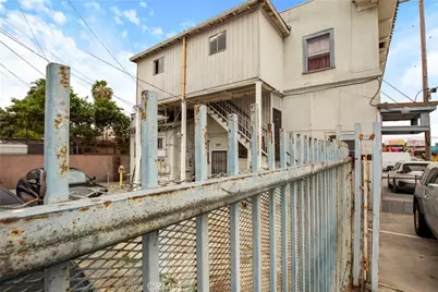 247 W Florence, Los Angeles, CA 90003 - Photo 14