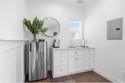 8410 Alverstone Avenue, Los Angeles, CA 90045 - Photo 30