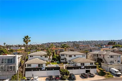 124 Palos Verdes Boulevard, Redondo Beach, CA 90277 - Photo 2