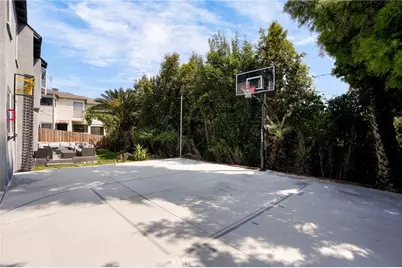 5057 Southridge Avenue, Los Angeles, CA 90043 - Photo 30