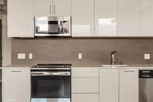 939 S Broadway, Los Angeles, CA 90015 - Photo 10