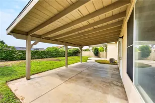 15165 Beartree St, Fontana, CA 92336 - Photo 28