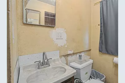 203 E Sycamore Avenue, El Segundo, CA 90245 - Photo 18