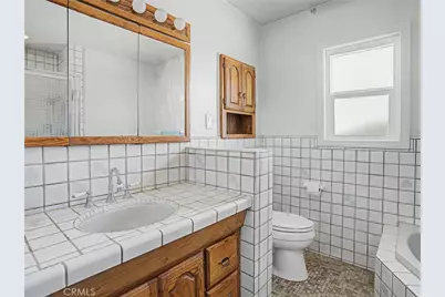 203 E Sycamore Avenue, El Segundo, CA 90245 - Photo 12