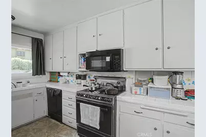 203 E Sycamore Avenue, El Segundo, CA 90245 - Photo 8