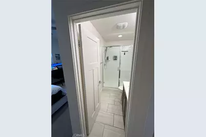 582 E Imperial, El Segundo, CA 90245 - Photo 12