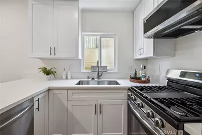 11722 Avon Way #103, Los Angeles, CA 90066 - Photo 8
