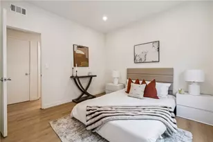 11722 Avon Way, Los Angeles, CA 90066 - Photo 16