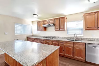 1236 W Elberon Avenue, San Pedro, CA 90732 - Photo 8