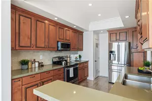 727 Esplanade, Redondo Beach, CA 90277 - Photo 32
