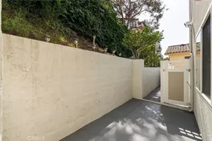 2010 Mathews Ave, Redondo Beach, CA 90278 - Photo 70