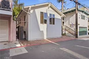 518 Bayview Dr, Hermosa Beach, CA 90254 - Photo 2
