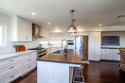 807 El Redondo Avenue, Redondo Beach, CA 90277 - Photo 6