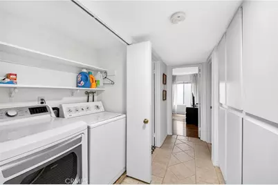 15020 Victory Boulevard #104, Van Nuys, CA 91411 - Photo 12