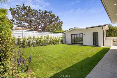 1013 10th Street, Manhattan Beach, CA 90266 - Photo 32