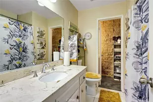 240 W Queen St, Inglewood, CA 90301 - Photo 18