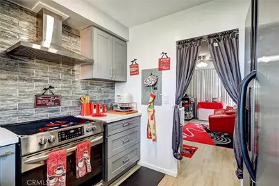 240 W Queen Street #9, Inglewood, CA 90301 - Photo 14
